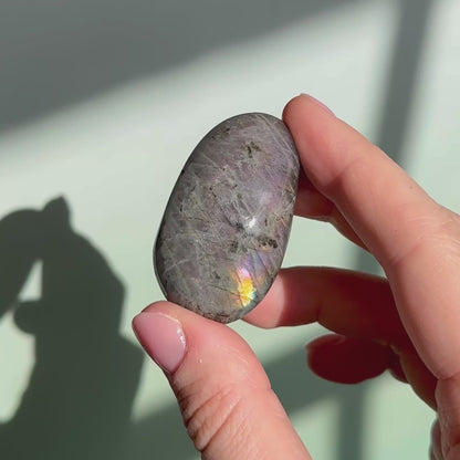 Rainbow Labradorite Palmstone